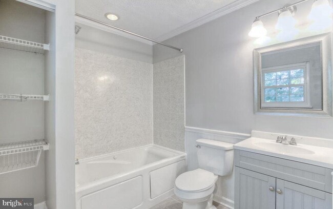 Photo - 53 Bryant Blvd