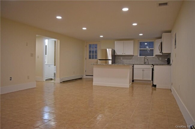 33 E Vacation Dr