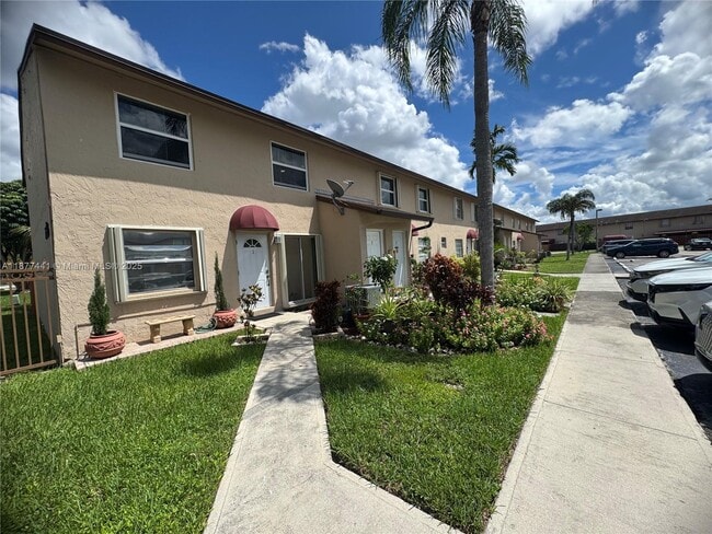 Photo - 15250 SW 80th St Unit 2