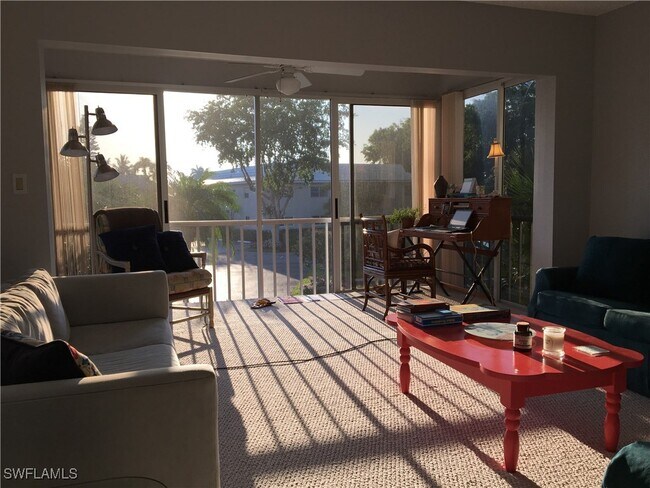 Photo - 4140 Crayton Rd Unidad D6