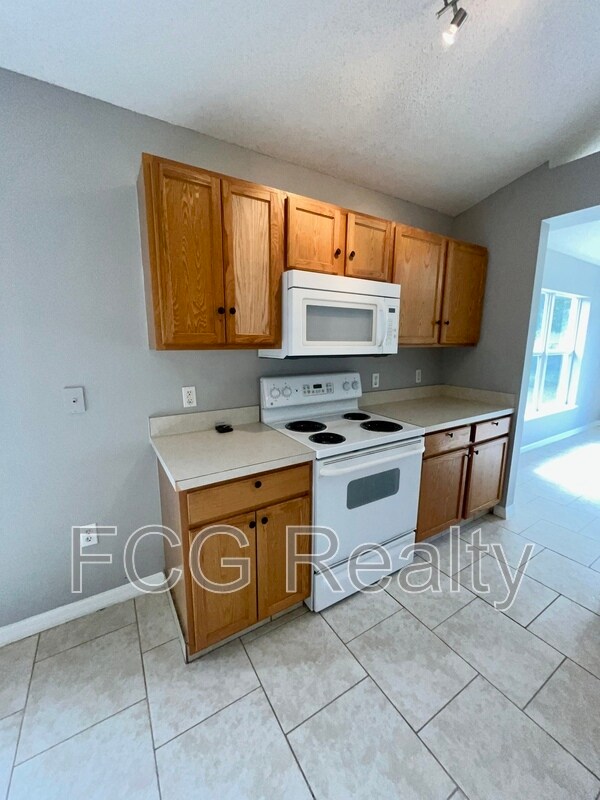 Photo - 5819 Windridge Dr