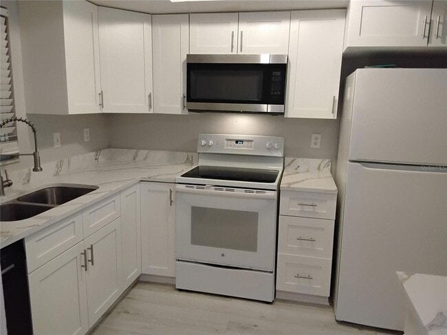 Photo - 1100 E Bay Dr Unidad 82