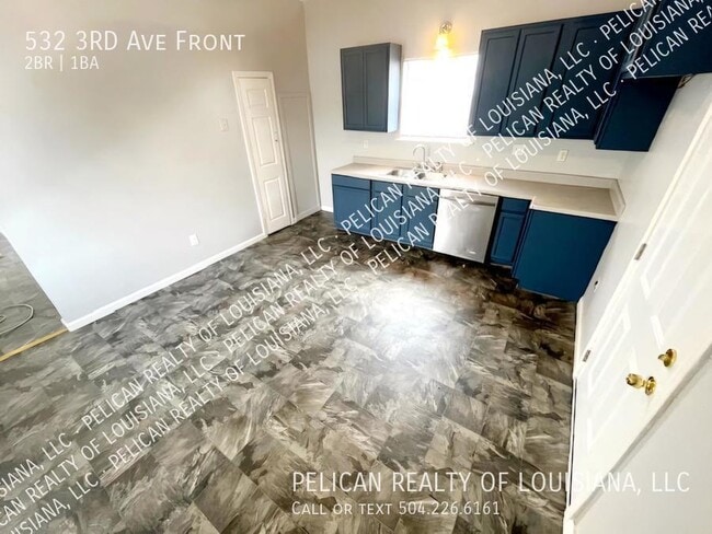 Photo - 532 3rd Ave