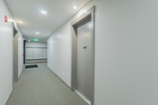 Photo - 33886 Pine St