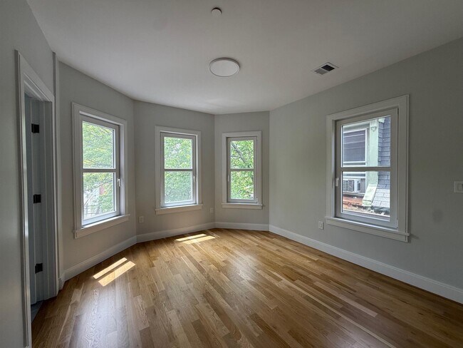 Photo - 37 Gore St Unit 2