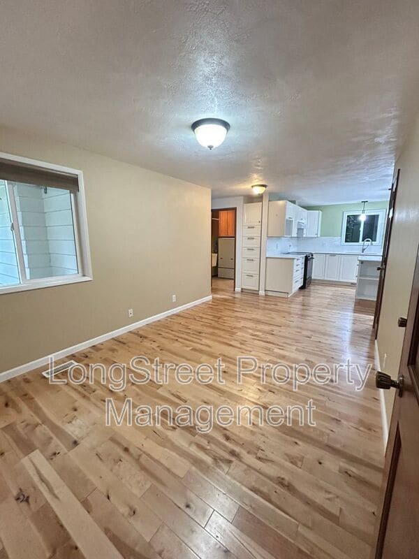 Photo - 3325 NW Circle Blvd