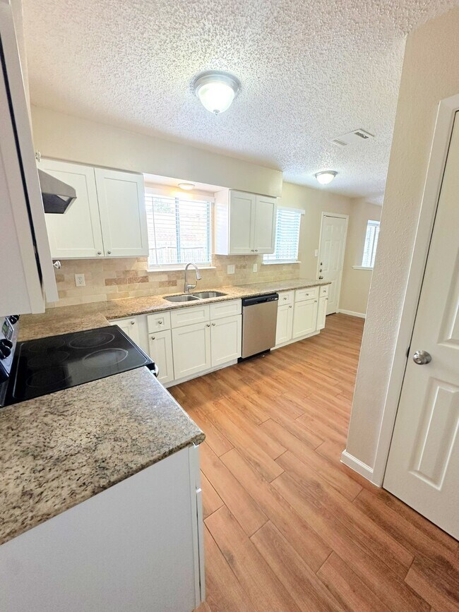 Photo - 22610 Leedstown Ln