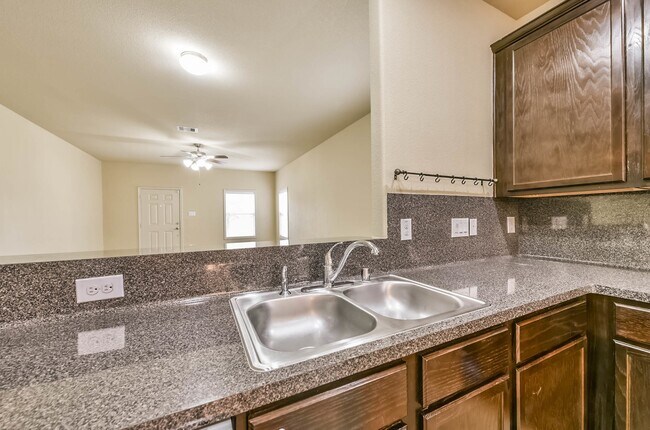 Photo - 19735 Crossfalls Ln