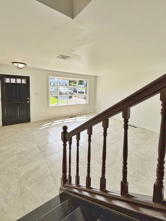 Photo - Charming 3-Bedroom Home in Quiet Cul-de-Sac – Great Bethlehem Location!