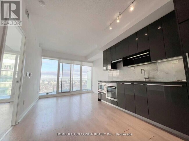 Photo - 115 McMahon Dr Unit 3909