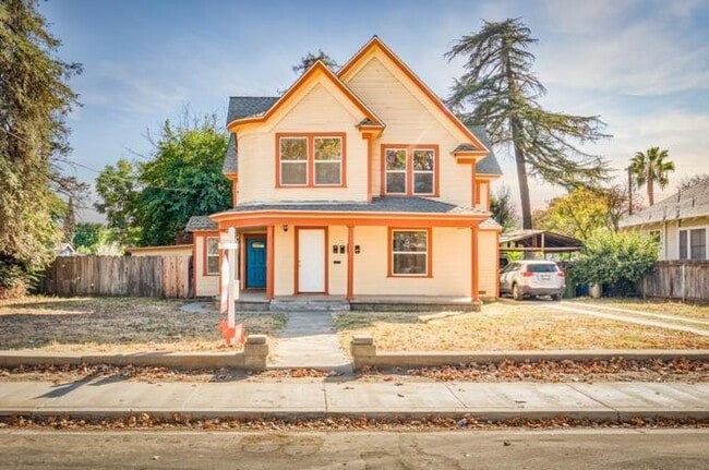 Photo - 312 W Main St