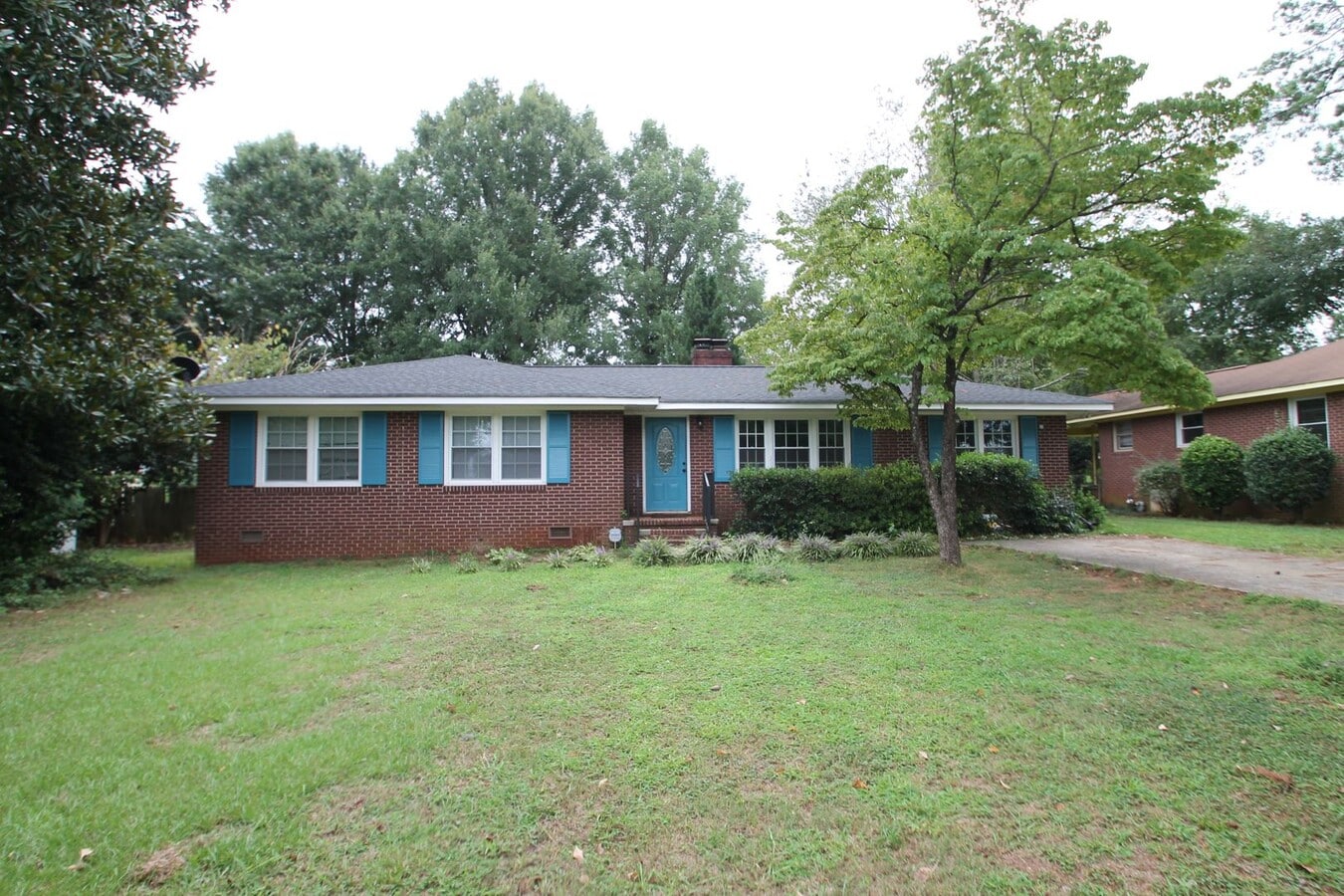 Exclusively offered by MUSE REALTY, LLC - Exclusively offered by MUSE REALTY, LLC