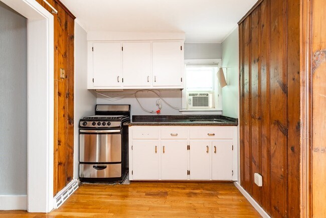 Photo - 58 Atherton St Apartments
