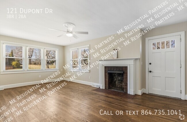 Building Photo - 121 Dupont Dr Rental