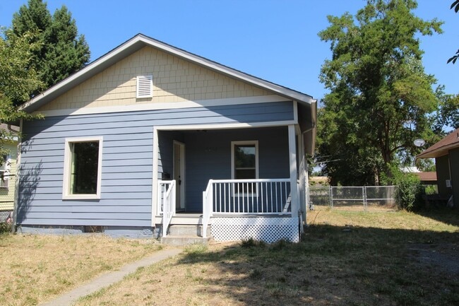 Photo - 2311 E 4th Ave