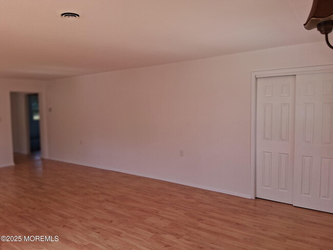 Photo - 9 Harrington Dr S