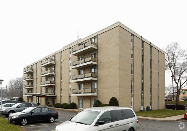 Primary Photo - Tamaron Tower