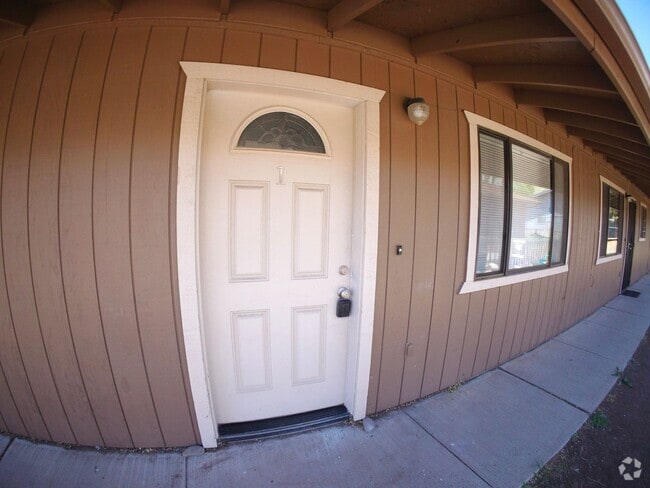 Building Photo - (596) 2905 N. Third Street Unit #1 Rental