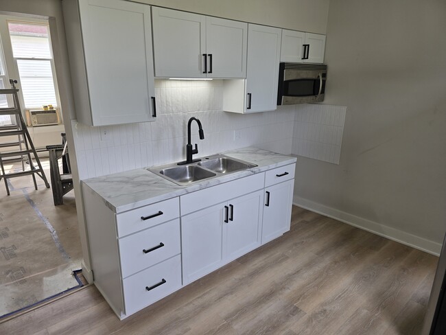 New Kitchen - 1710 N Wells St Townhome