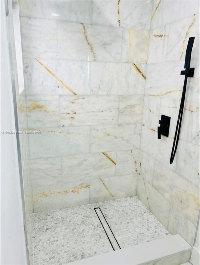 Photo - 2723 SW 13th St Unidad A