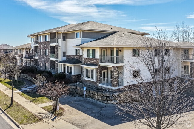 Building Photo - Prairie Stone Commons