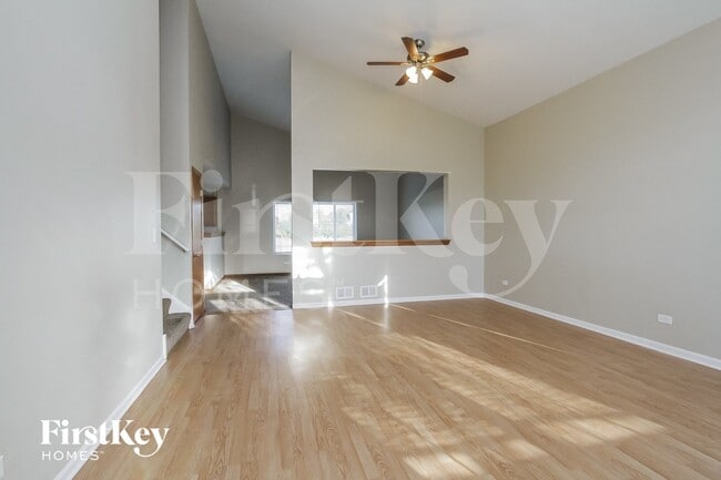 Photo - 478 Foxborough Trail