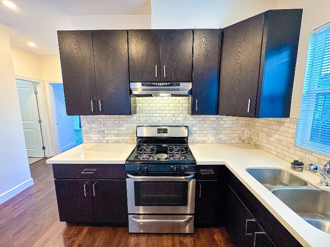 Photo - 836 35th St Unidad B