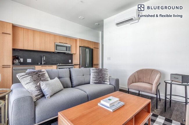 Photo - 118 Broadway E Unidad FL6-ID130