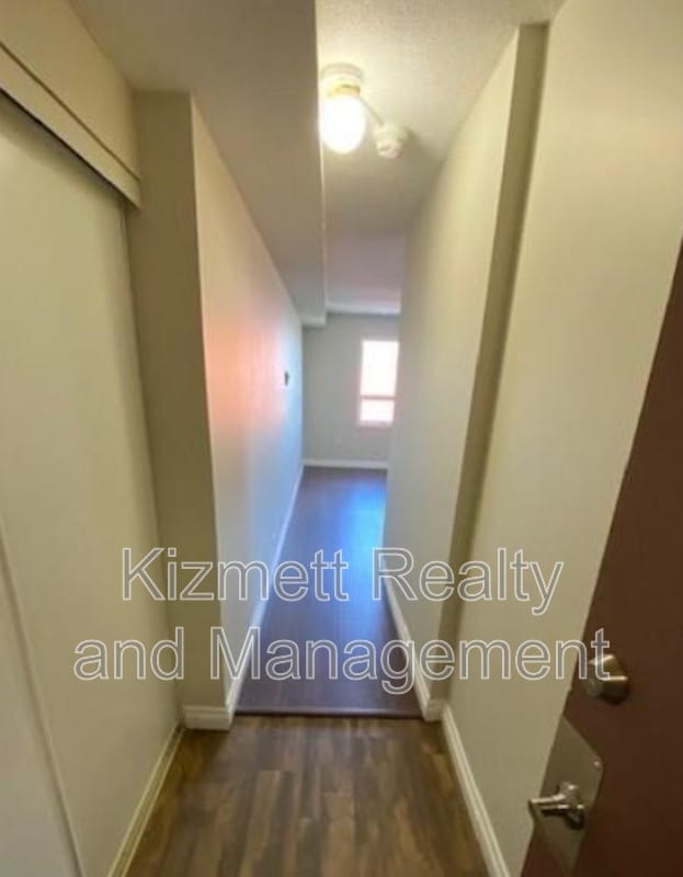 Photo - 10140 120 St NW Unit 1105