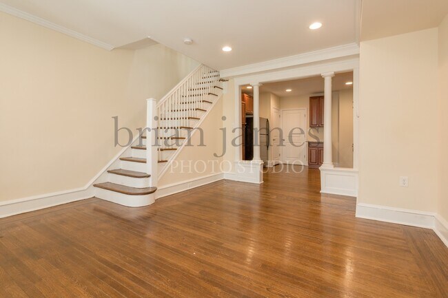 Photo - 537 E Penn St Unit A