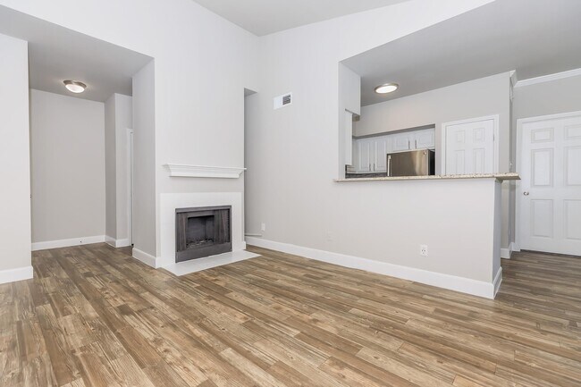 Building Photo - Stop Scrolling — This Is It Unit HLD2