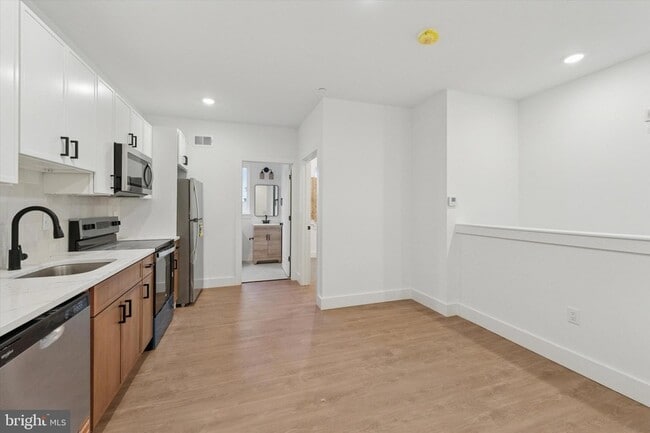 Photo - 2520 N Front St Unit 102