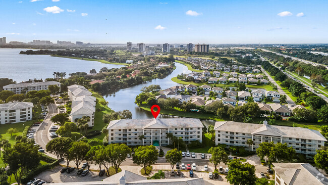 Building Photo - 3630 Whitehall Dr Unit 304 Rental