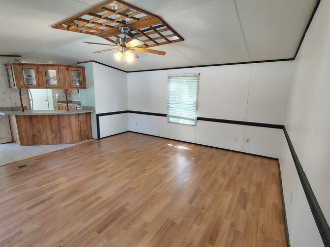 Photo - 225 Community Dr Unit 2