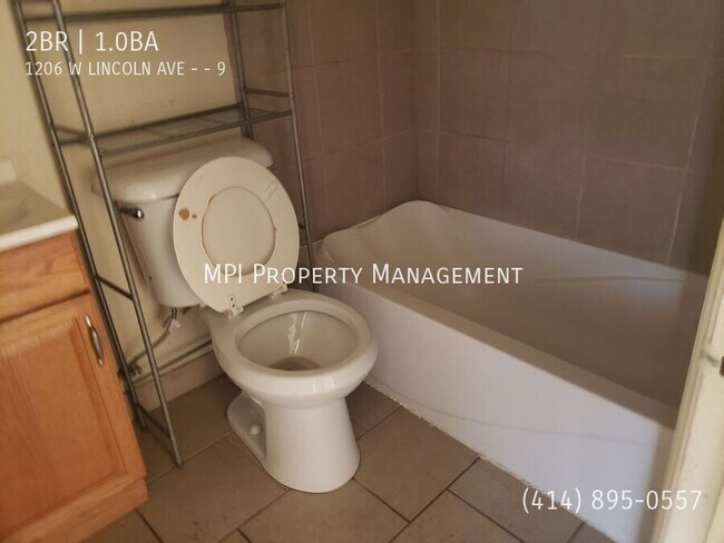 Photo - 1206 W Lincoln Ave Unit 9