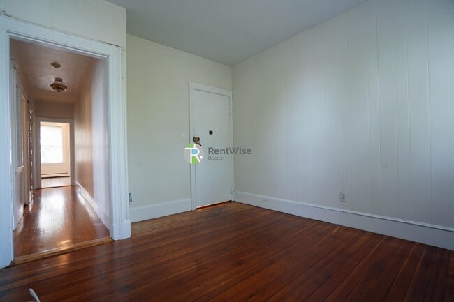 Photo - 1 Ashford Ct Unit 6