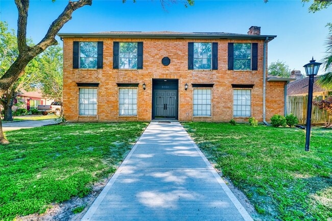 Photo - 8006 Albin Ln