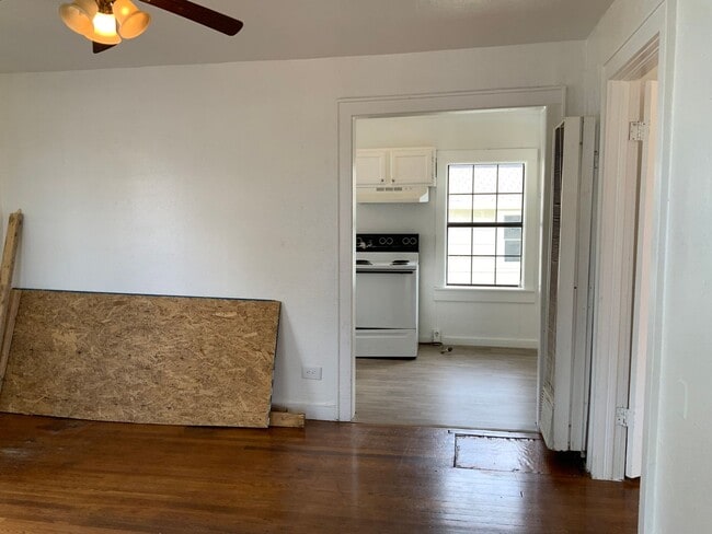 Photo - 611 S Alabama St Unit 611 S Alabama