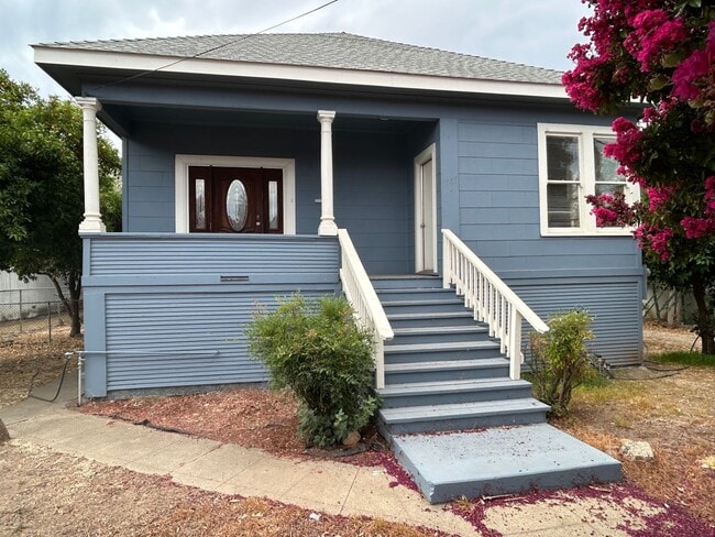 Building Photo - 1189 High St