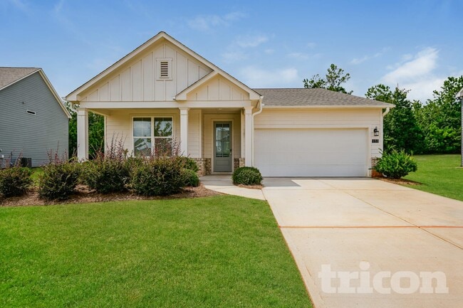 Building Photo - 153 Everett Sq