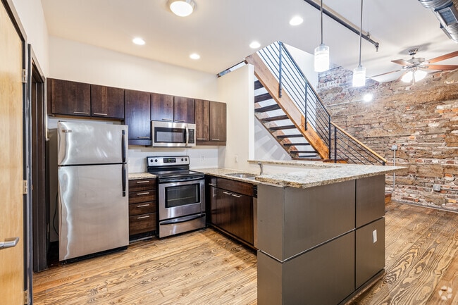 2BR, 2BA - 872SF - Kitchen - Smokehouse Lofts
