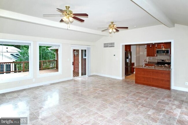 Photo - 1318 Mayflower Dr