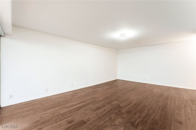 Photo - 3111 Bel Air Dr Unidad 11B