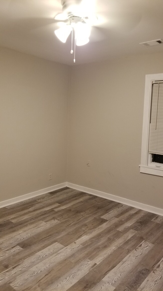 Photo - 620 W Shawnee Dr