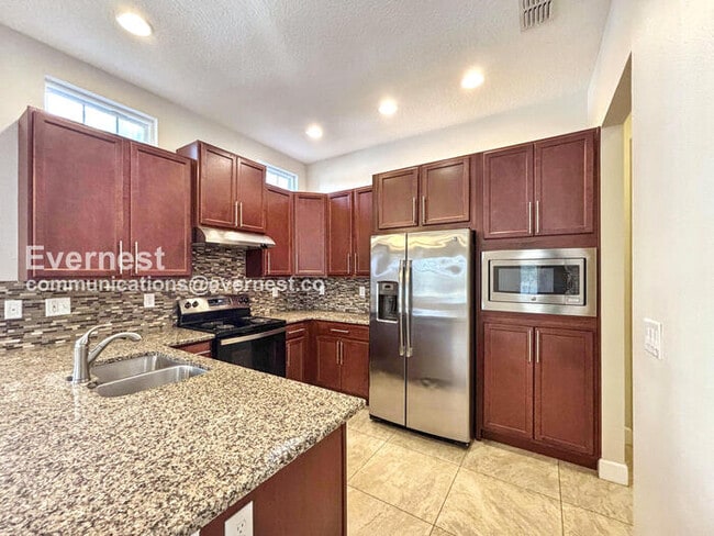 Photo - 13873 Benavente Ave