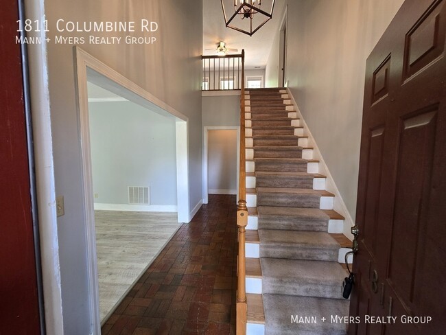 Photo - 1811 Columbine Rd