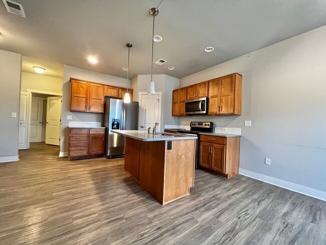 Photo - Bright & Spacious 2 Bedroom, 2.5 Bathroom Townhome!