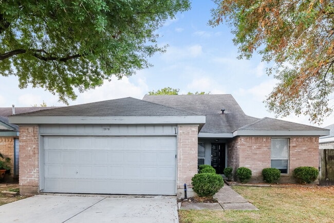 Building Photo - 13519 Dripping Springs Dr Rental