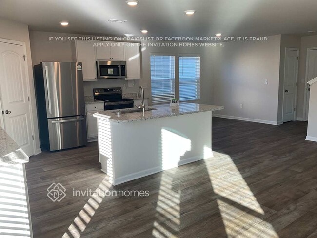 Photo - 205 White Flds Ave