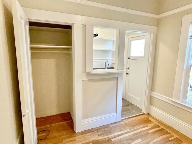 Photo - 310 Parnassus Avenue Unit 202